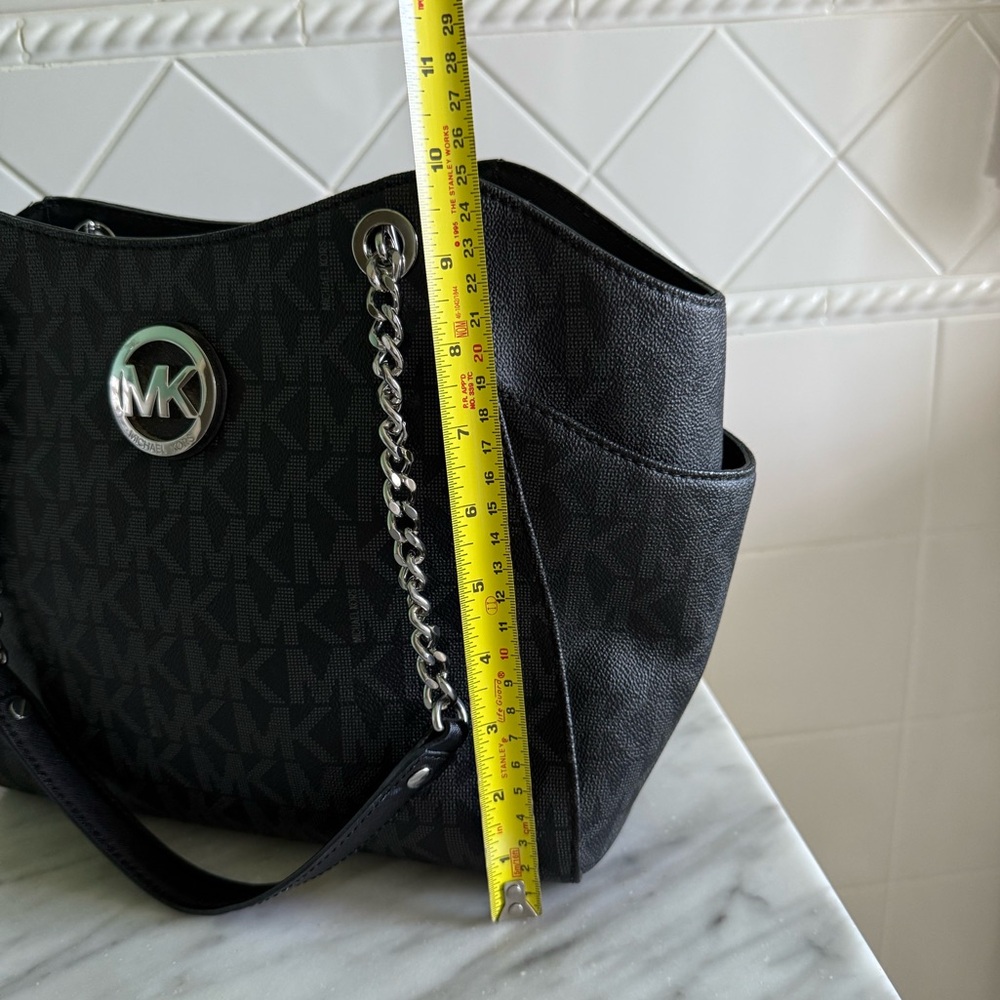 Michael Kors Black Logo Tote Bag - Picture 14 of 15